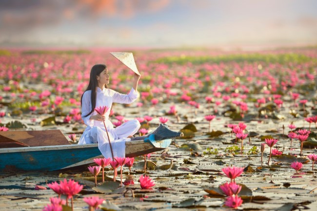 Lấy tâm khoan dung mình mà khoan dung người khác