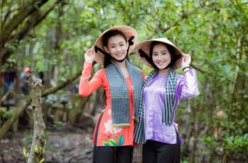 Duyên dáng chiếc áo Bà Ba