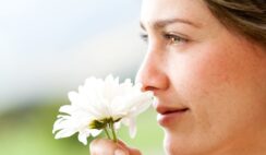 Tướng do tâm sinh: Tâm thái tốt đem lại cuộc đời thông thuận