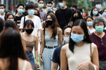 Khẩu trang che mặt có che được nhân tâm tồi tàn của kẻ cơ hội?