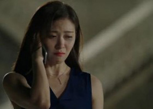 Cháu biết, quê cháu không có sóng điện thoại đâu