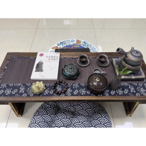 Bàn khuếch âm chơi đàn cổ cầm và uống trà