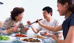Tình thương là tài sản lớn nhất của mẹ